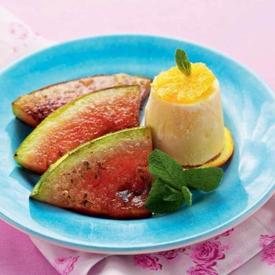 Gegrillte Melone mit Sauerrahm-Orange-Eis