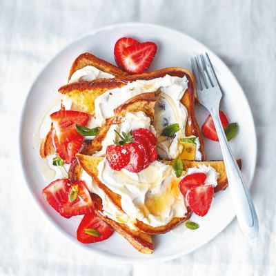 »Pohane šnite« z jagodami