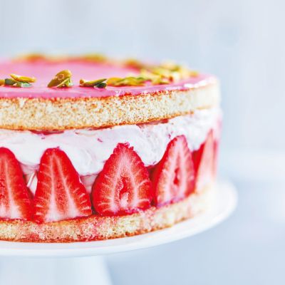 Hitra jagodna torta z bezgovim sirupom