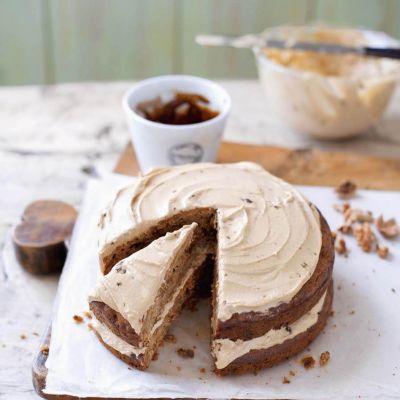 apple and walnut cake with treacle icingin season