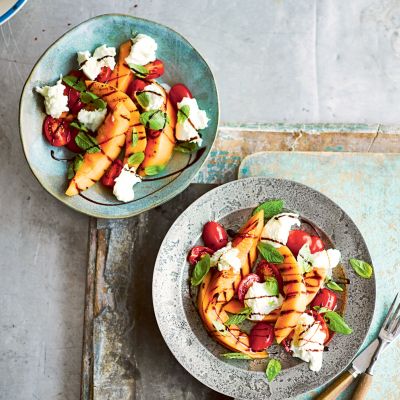 Solata caprese s popečeno melono