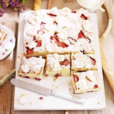 eton mess cake