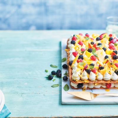 Sadna tisočlistna torta z maskarponejem