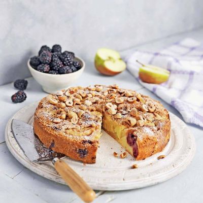 blackberry and apple cakethe country cookin season
