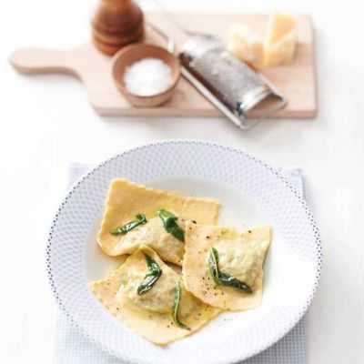 Ravioli s špinačo in rikoto