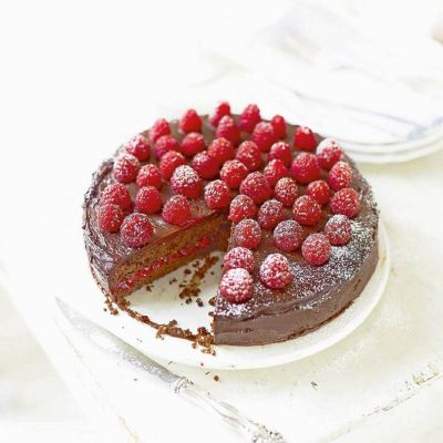 raspberry sachertorte