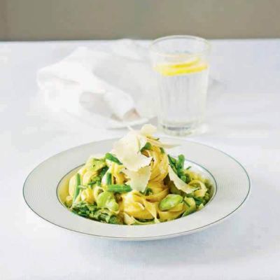 spring vegetable tagliatelle with lemon and chive sauce