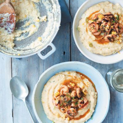 Vražja polenta z rakci in popečeno koruzo