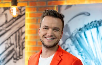 VR VESELJAK - LUKA BASI - FOTO SIMON PELKO -  MAKE UP MAJA ZELEZNIK (49 of 57).jpg