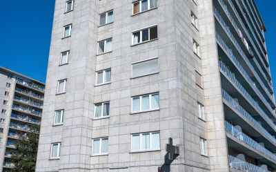 stanovanjski blok.jpg