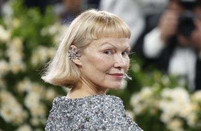 Pamela Anderson 2.jpg
