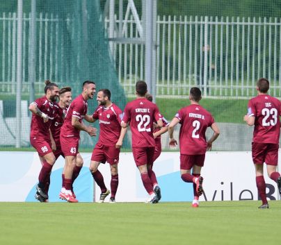 Prvi udarec na tekmi Triglav - Maribor bo izvedel TALE slovenski ZVEZDNIK!