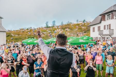 Gremo v hribe – na Uršljo goro!