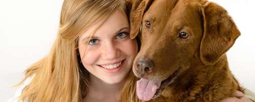 Otroci, ki odraščajo s psi, se lažje izognejo astmi