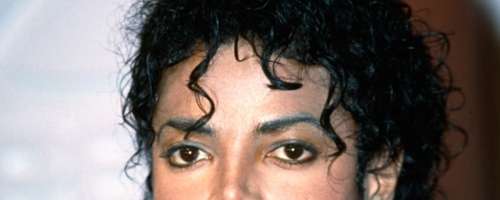 Sin pokojnega Michaela Jacksona razkril, zakaj jih je oče silil nositi maske