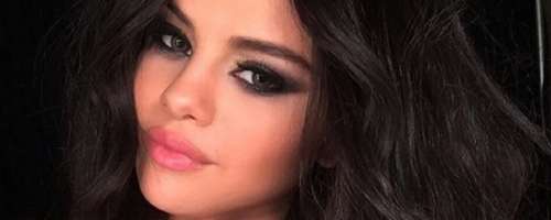 Selena Gomez: Lepa, divja in razgaljena