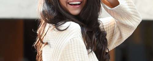 Se mlada pevka Selena Gomez poslavlja z odrov?