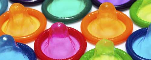 Kaj moraš vedeti o kondomih?