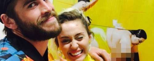 Surfatski zmenek Miley in Liama