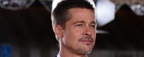 Zasačen: Brad Pitt v družbi slavne lepotice