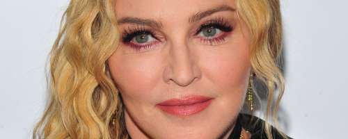 Uradno: Madonna povečala družino