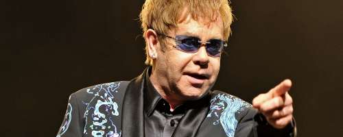 Elton John priznava, da je zelo hudo