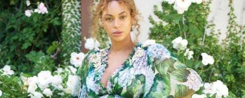 Beyonce je na zabavi za dojenčka pokazala razgaljen trebušček