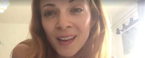 VIDEO: Nina Pušlar kamere spustila v svojo sobo