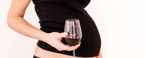 Kaj se zgodi, če nosečnica pije alkohol?