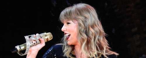 FOTO: Taylor Swift se je vrnila na odre
