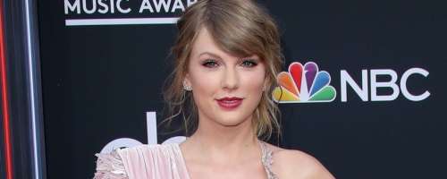 Taylor Swift je odpustila svojega plesalca zaradi neprimernih objav