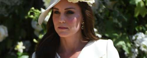 Kate Middleton postala tarča posmeha?