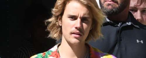 Justin Bieber si je popolnoma ostrigel dolge lase
