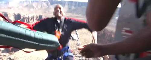 Will Smith skočil iz helikopterja!