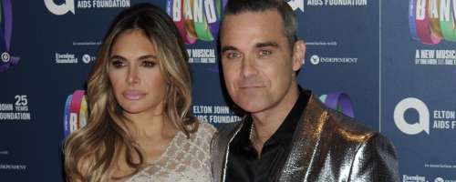 Robbie Williams nepričakovano četrtič postal očka