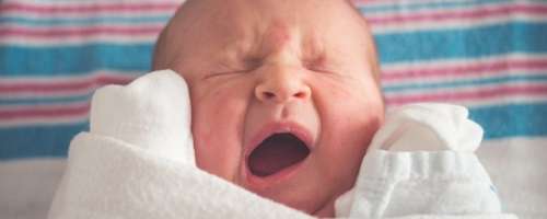 Slovenija: V polovici porodnišnic beležijo upad rojstev otrok