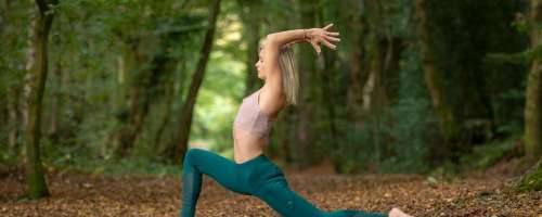 Redno izvajanje joge občutno izboljšuje zdravje
