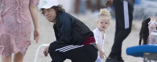 Najmlajši sin Micka Jaggerja pravi mali očarljivec