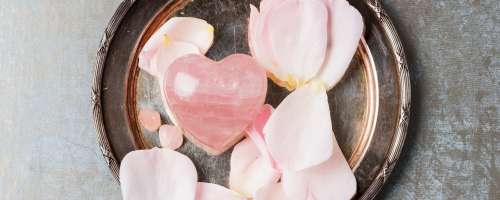 Rožnati kremen – magnet ljubezni