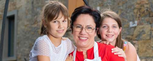 MasterChef: Sanja za družino kuha à la carte