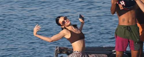 Kendall Jenner uživa na Mikonosu