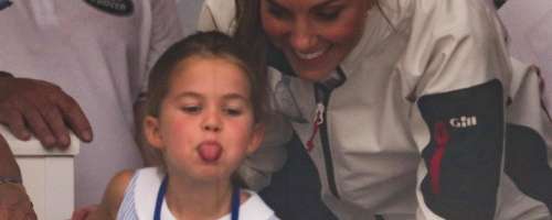 Princesa Charlotte pri štirih letih prvič v šolo
