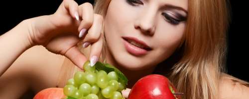 Jesenski plodovi vsebujejo obilico hranilnih snovi tudi za našo kožo