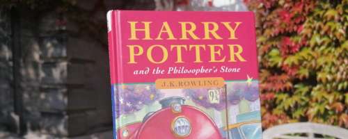 Prva izdaja Harryja Potterja na dražbi prodana za neverjetno vsoto