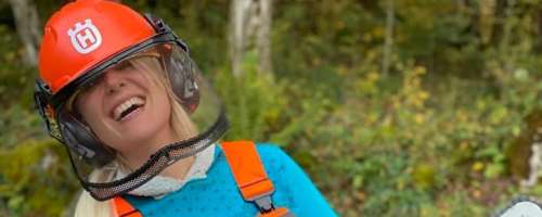 Kaj je delala Sara Rutar v gozdu z motorno žago?