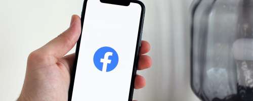 Facebook v boj proti lažnim objavam