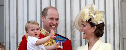Princ William prejel prvo dozo
