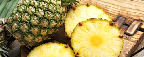 V vročih poletnih dneh ne pozabite na zdravi ananas