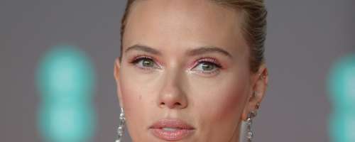 Scarlett Johansson po tožbi znova pred kamere