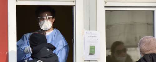 Kitajsko zajel nov val okužb s korono, pričakujejo jih 40 milijonov tedensko